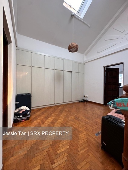 Mugliston Road (D15), Terrace #543296371